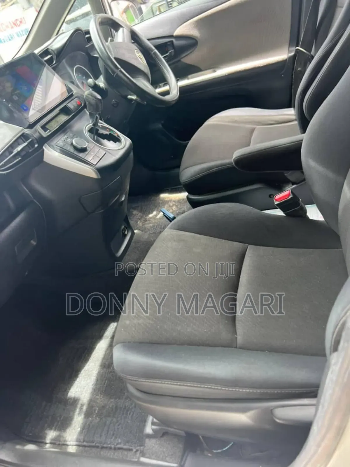 Toyota Wish 2012 White