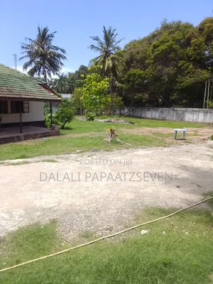 Plot for Sele at Ostarbay SQMT 3005 Ful Title Dead Usd Milioni 3