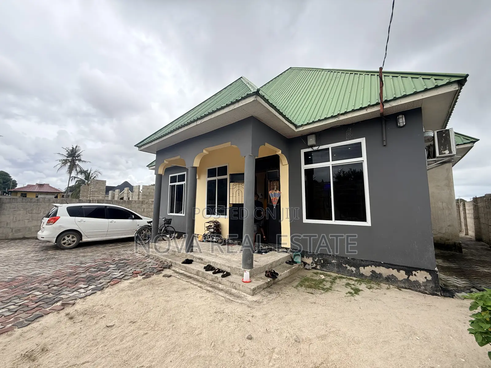 4bdrm House in Kibada, Kigamboni for sale