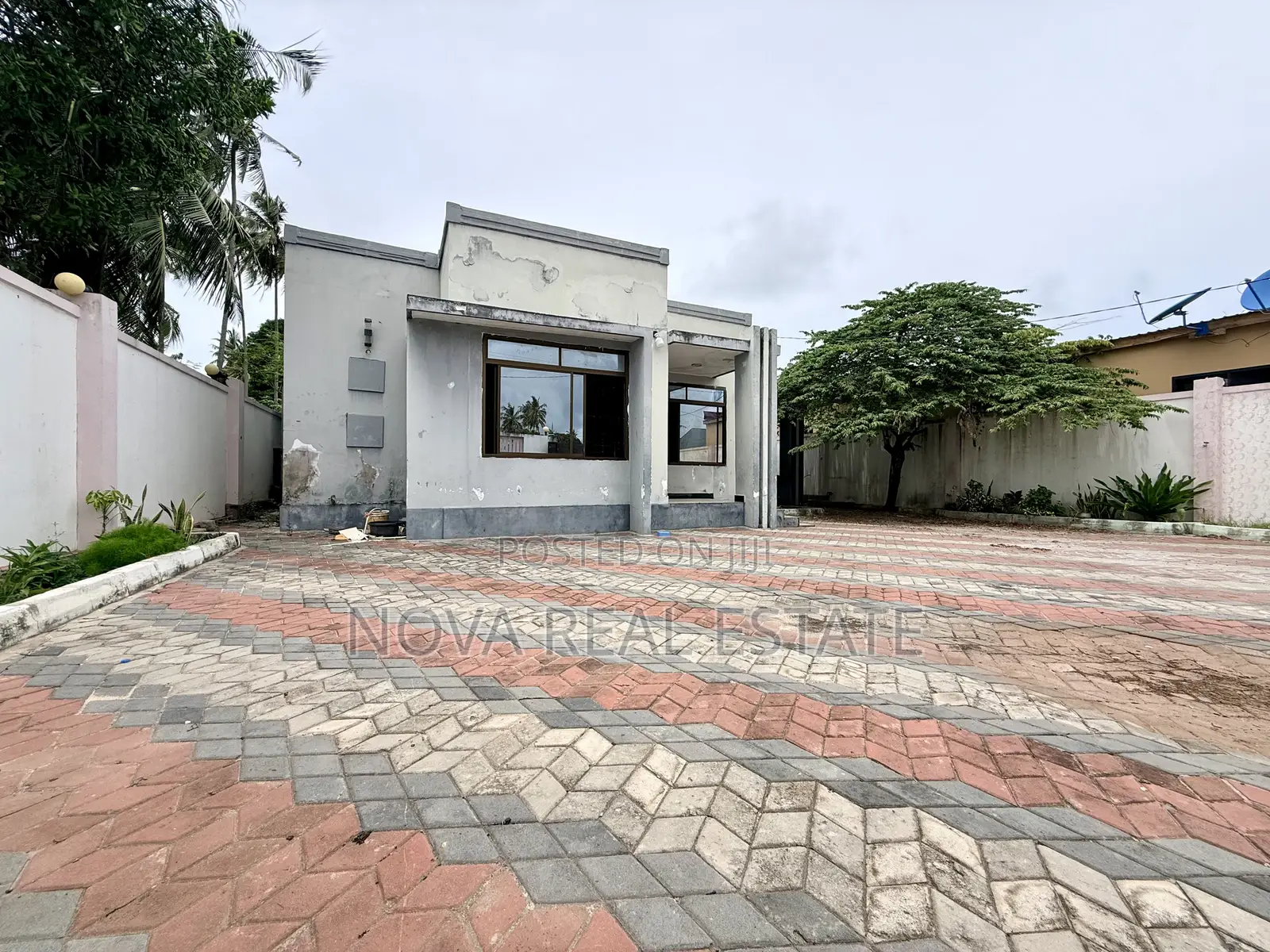 4bdrm House in Kibugumo, Kigamboni for sale