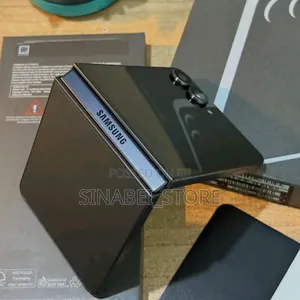 New Samsung Galaxy Z Flip7 256 GB Black