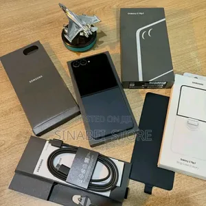 New Samsung Galaxy Z Flip7 256 GB Black