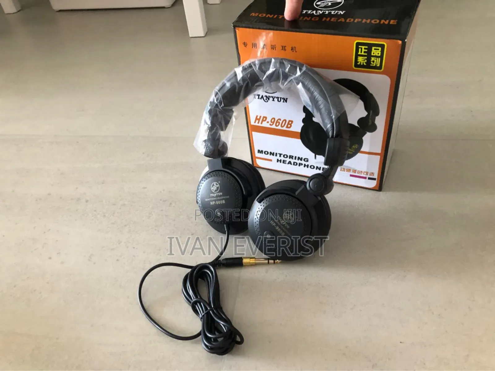 Monitoring Headphones