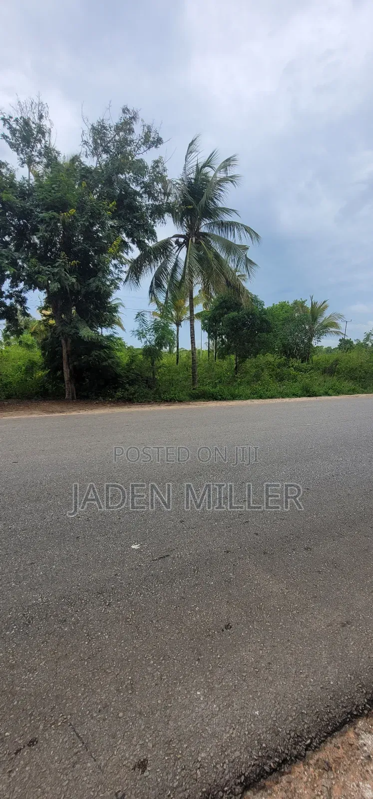 Plot for Sale on Mainroad Zanzibar Fukuchani
