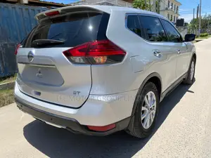 Nissan X-Trail 2018 Silver