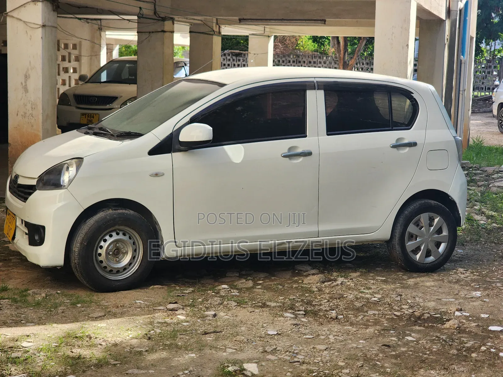 Subaru Pleo 2014 White
