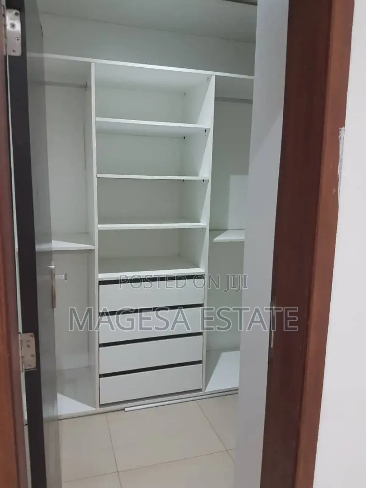 3bdrm Apartment in Upanga East for sale