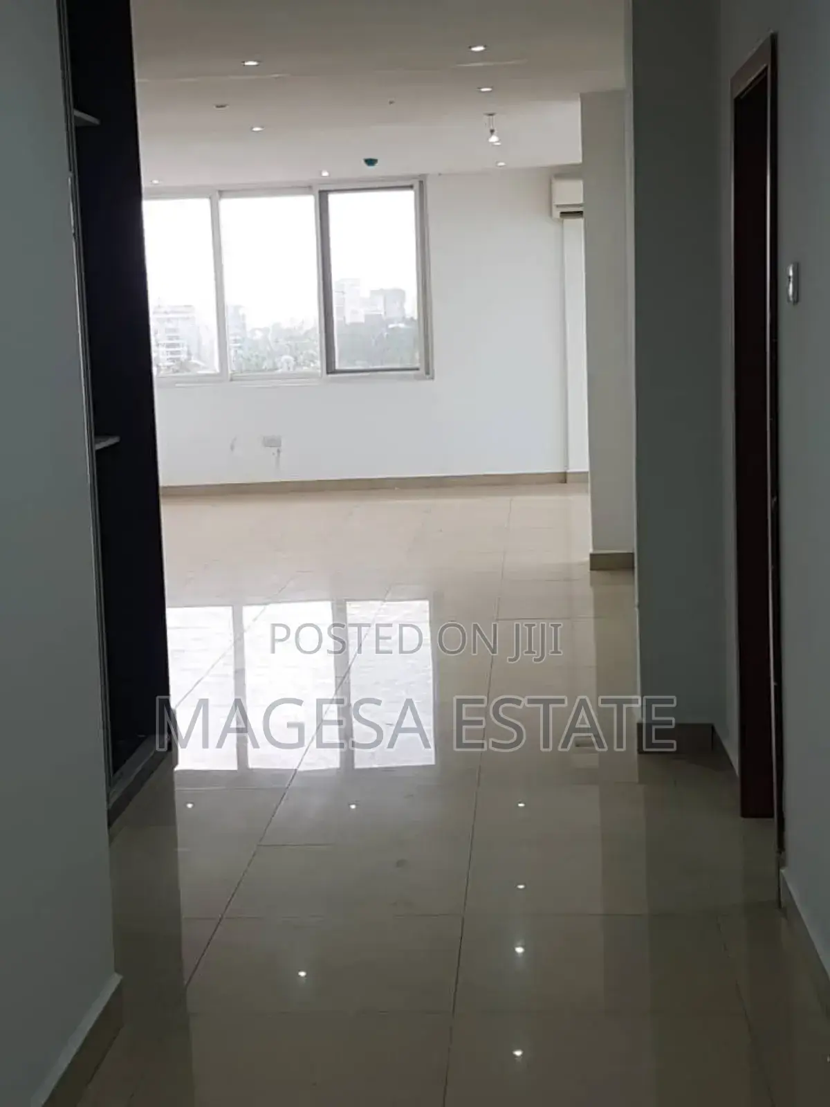 3bdrm Apartment in Upanga East for sale