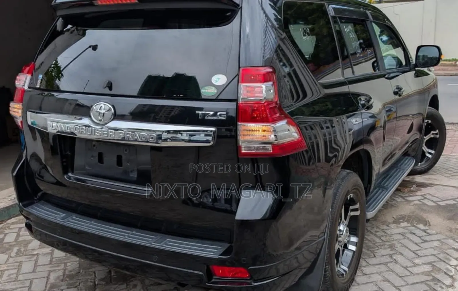 Toyota Land Cruiser Prado 2016 Black