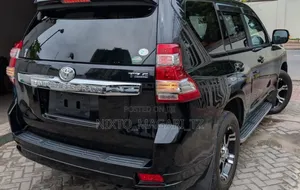 Toyota Land Cruiser Prado 2016 Black