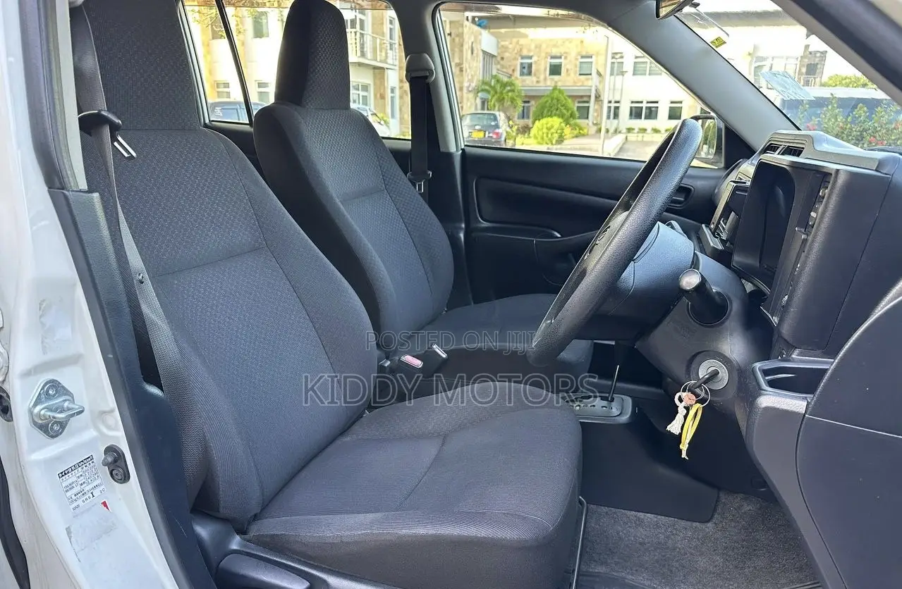 Toyota Probox 2015 Pearl