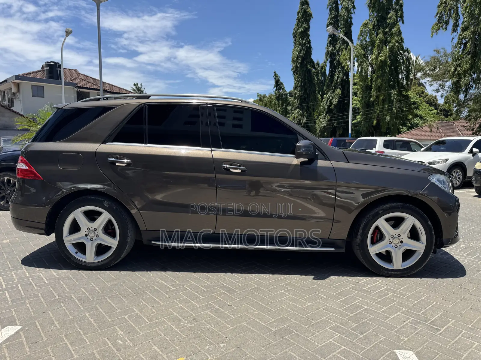 Mercedes-Benz M Class 2015 Brown