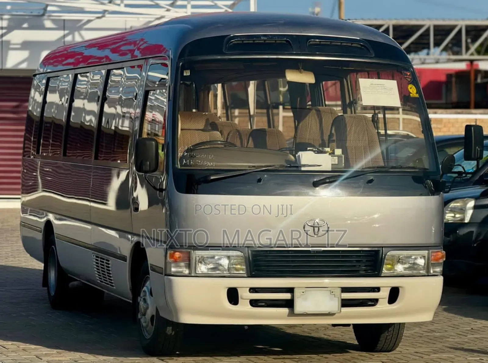 Toyota Coaster 1993 Silver