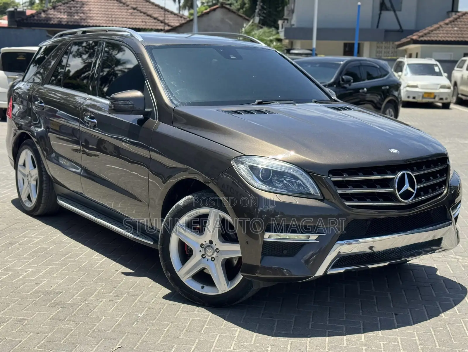 Mercedes-Benz GLE-Class 2015 Brown