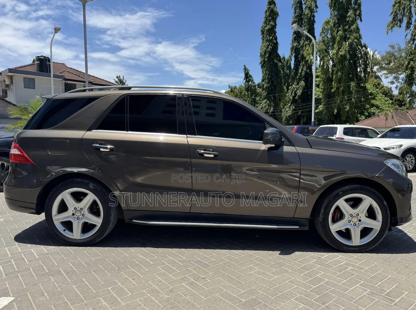 Mercedes-Benz GLE-Class 2015 Brown