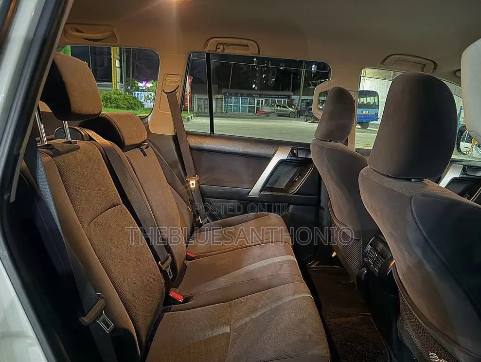 Toyota Land Cruiser Prado 2021 White