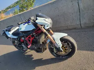 Benelli TNT 2015 White