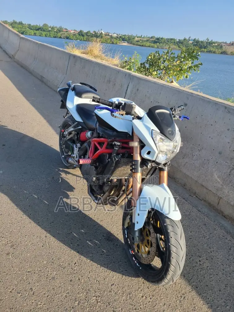 Benelli TNT 2015 White