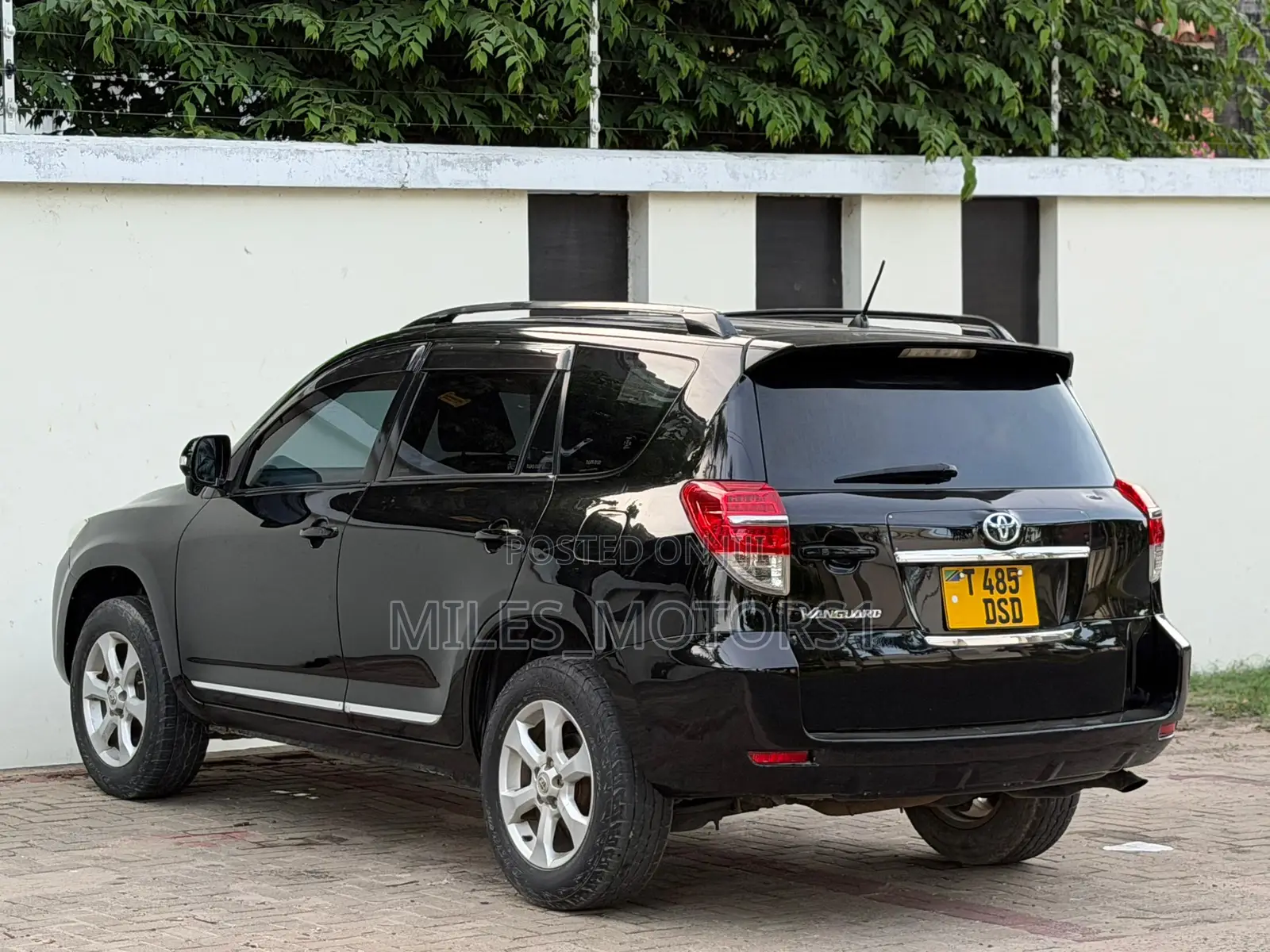 Toyota Vanguard 2007 Black