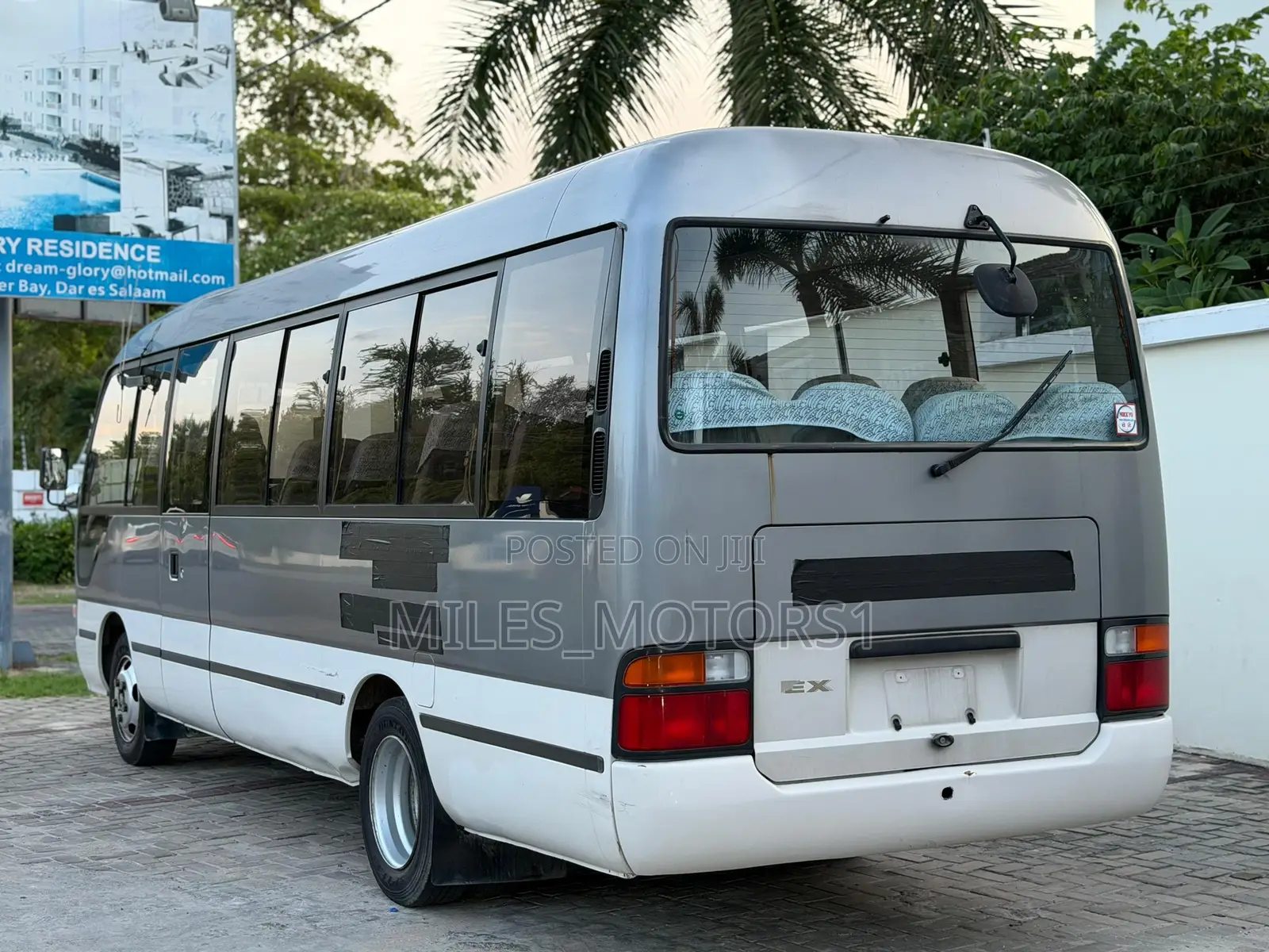 Toyota Coaster 2004 Silver