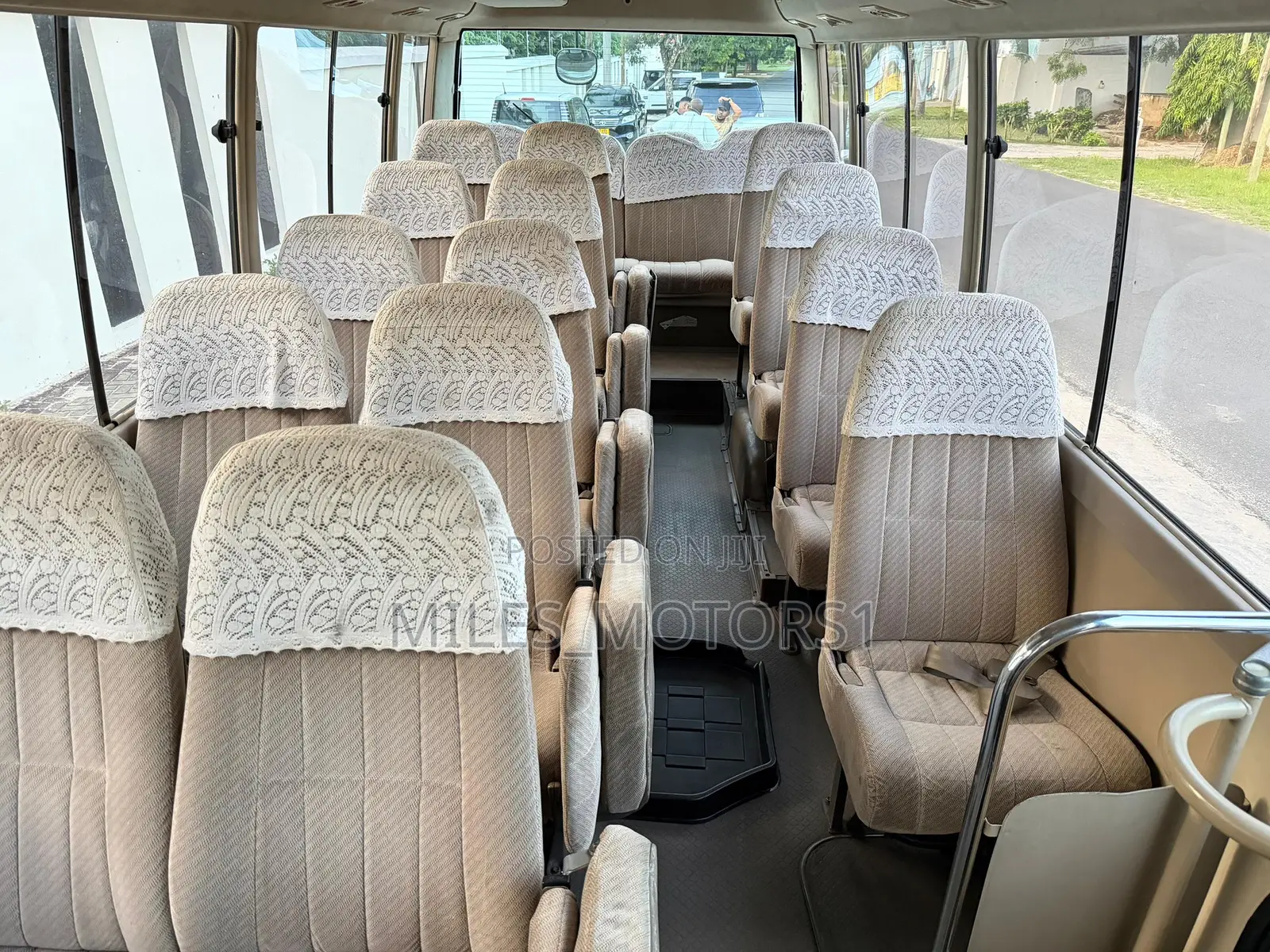 Toyota Coaster 2004 Silver
