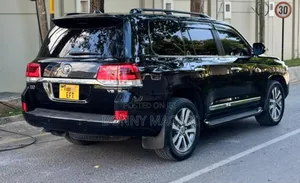 Toyota Land Cruiser 2019 Black