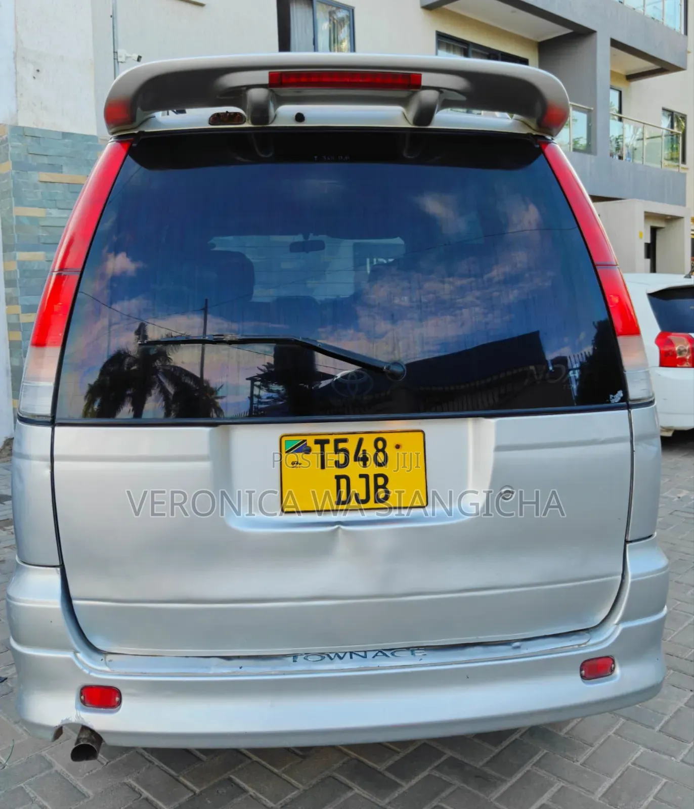 Toyota Noah 2002 Silver