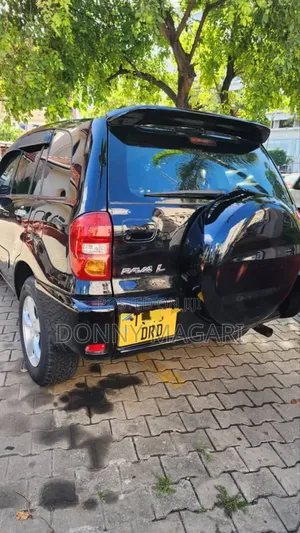 Toyota RAV4 1.8 2005 Black