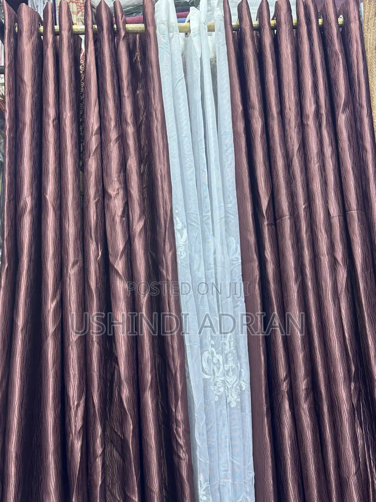 Mapazia Ya Kisasa–Yenye Ring Juu