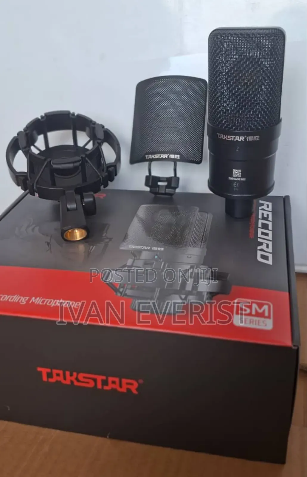 Trackstar Condenser Microphone