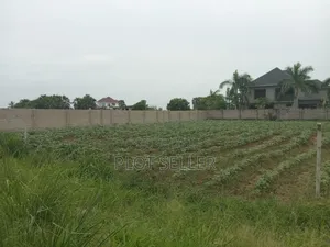 Plot in Kigamboni Mwongozo Beach for Sale