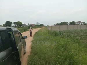Plot in Kigamboni Mwongozo Beach for Sale