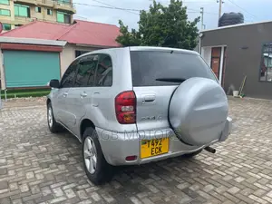 Toyota RAV4 1.8 2004 Silver