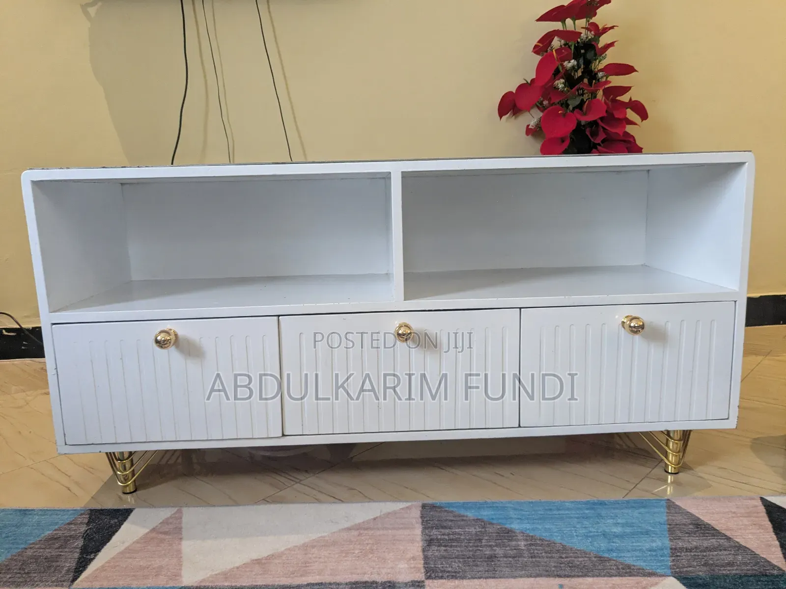 Showcase Wooden