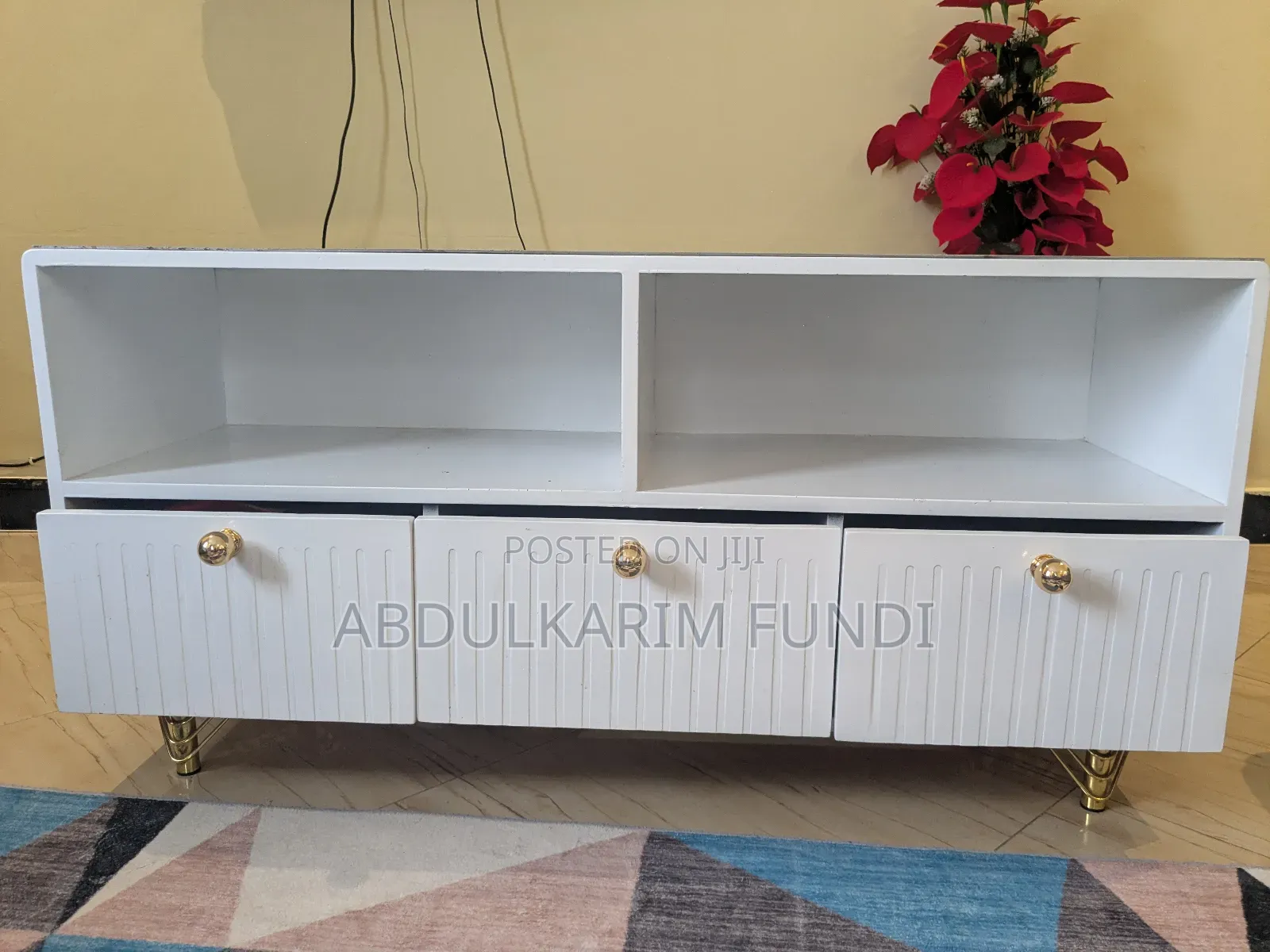Showcase Wooden