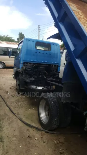 Canter 2 Tons