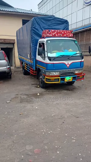 Canter Food Truck 2 Tons