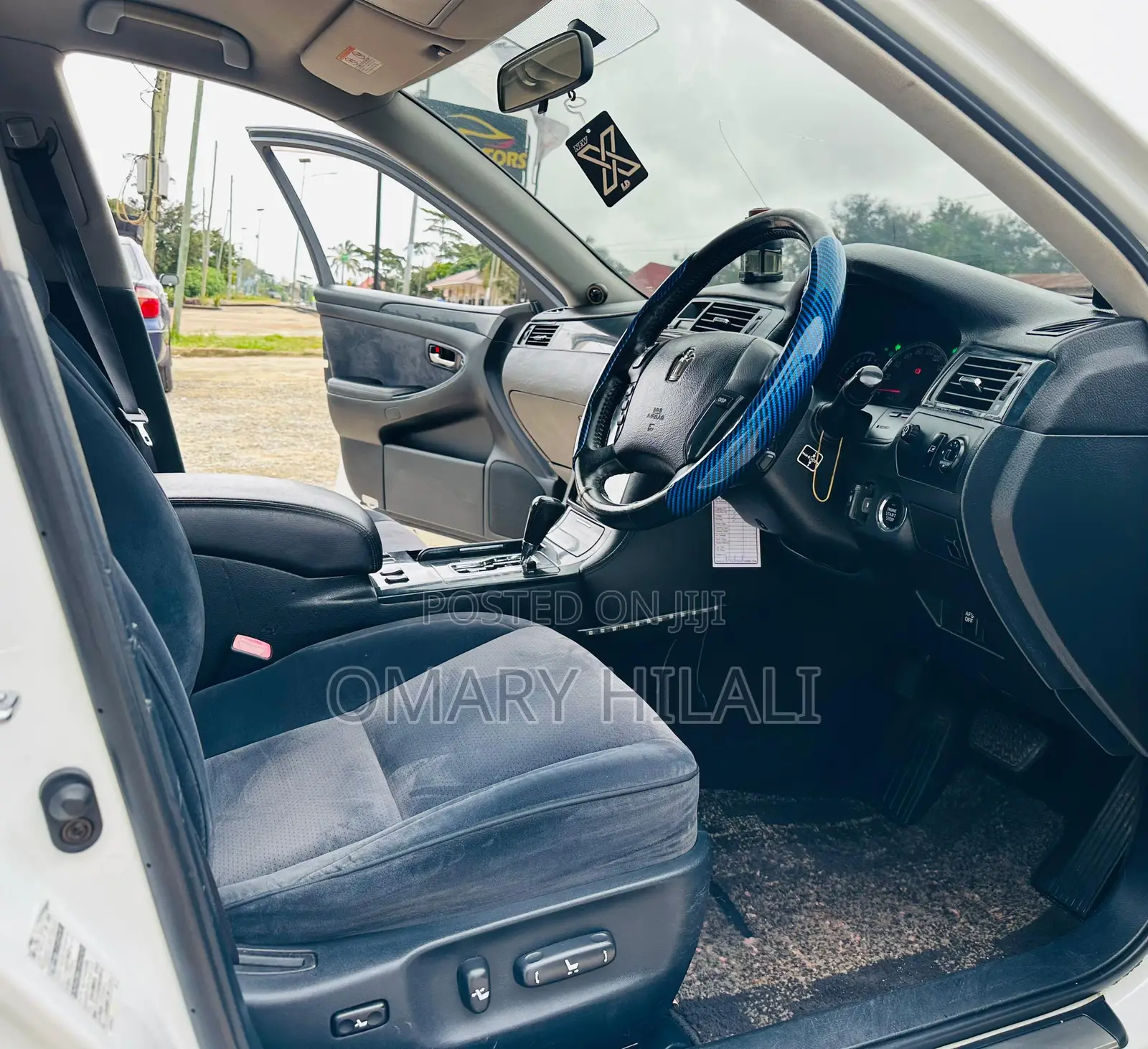 Toyota Crown Royale 2005 Pearl