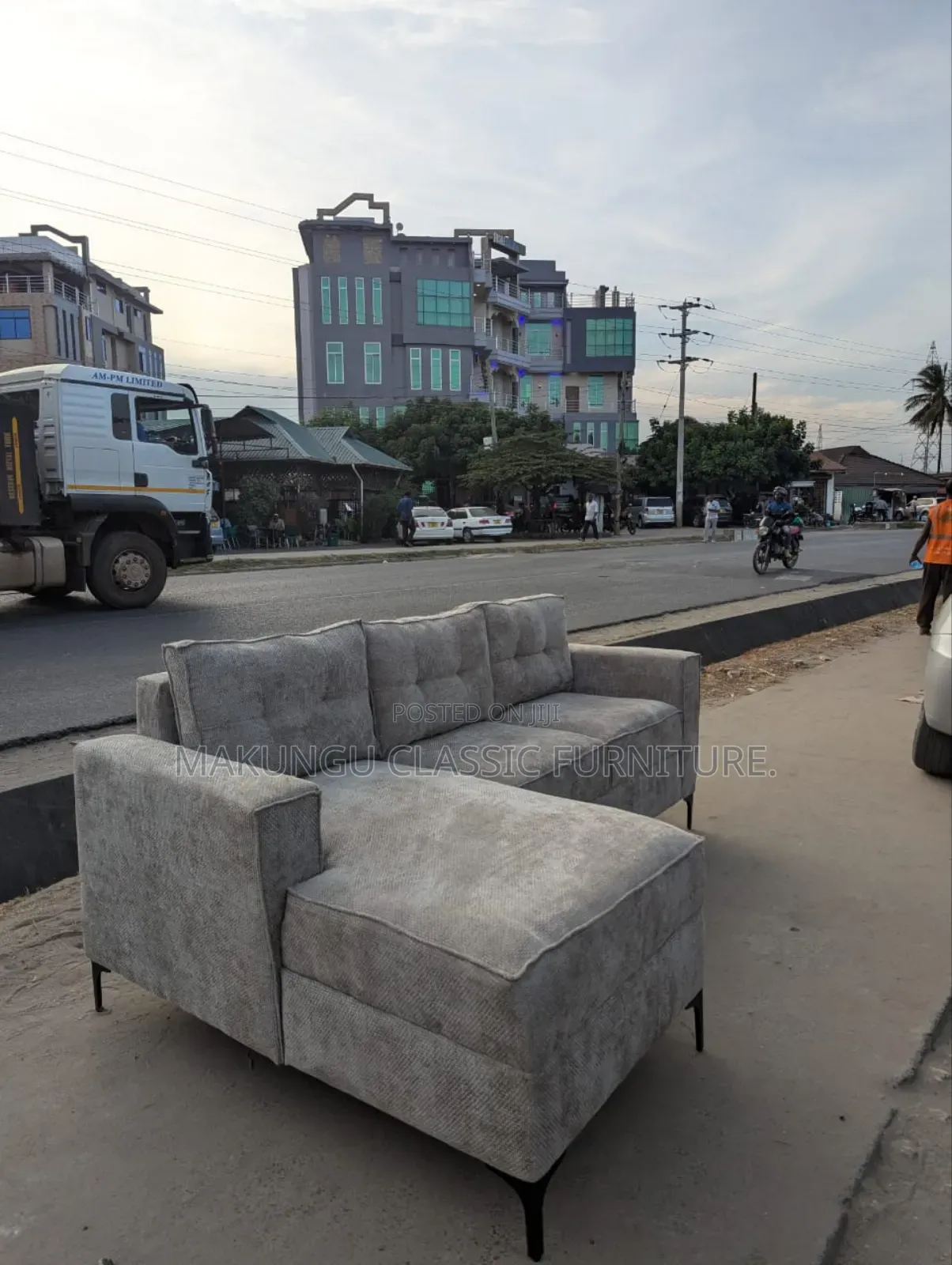 L Shated Sofa Ya Watu Wanneq