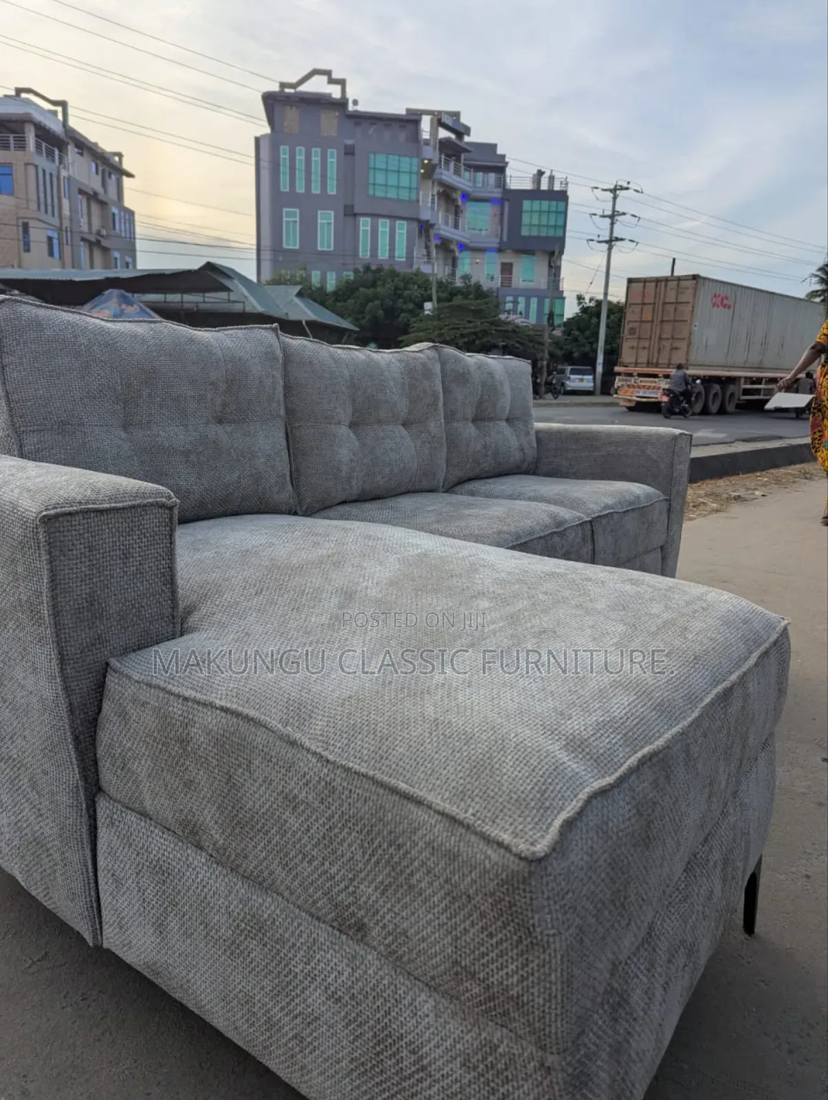 L Shated Sofa Ya Watu Wanneq