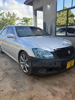Toyota Crown 2006 Silver