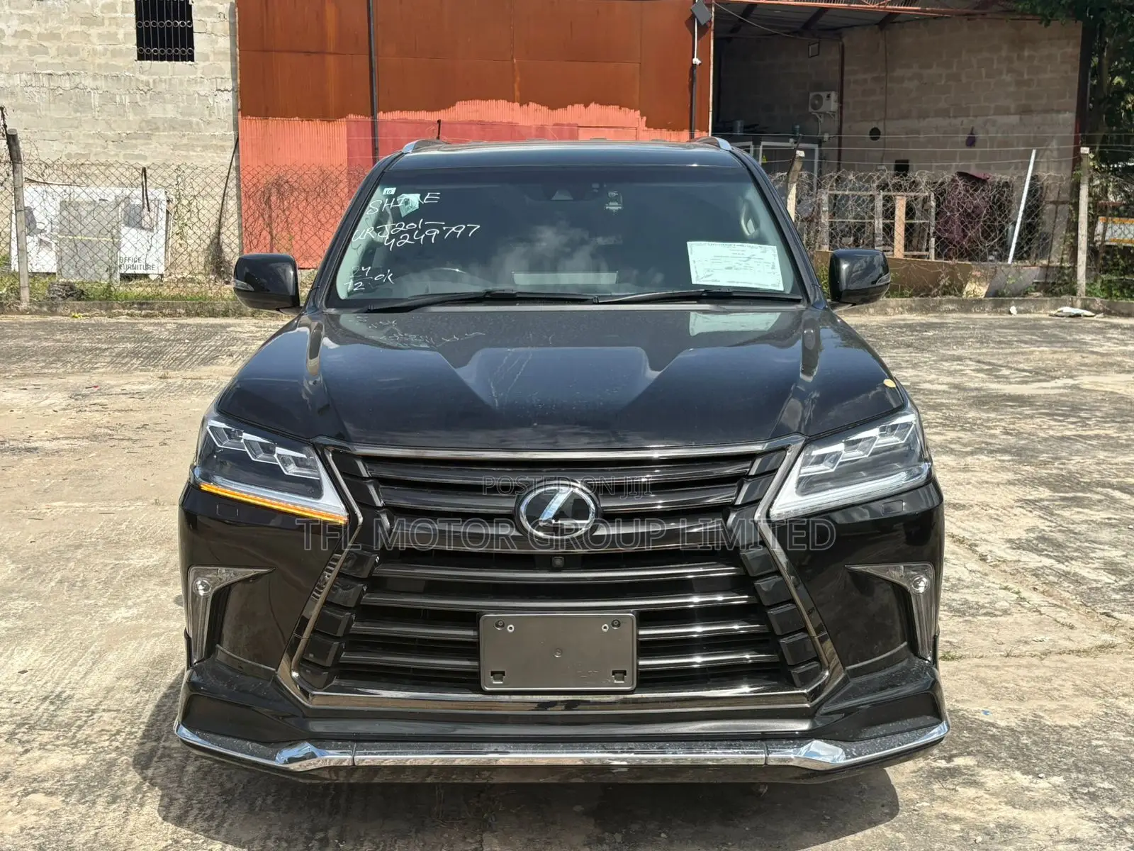 Lexus LX 570 AWD 2017 Black