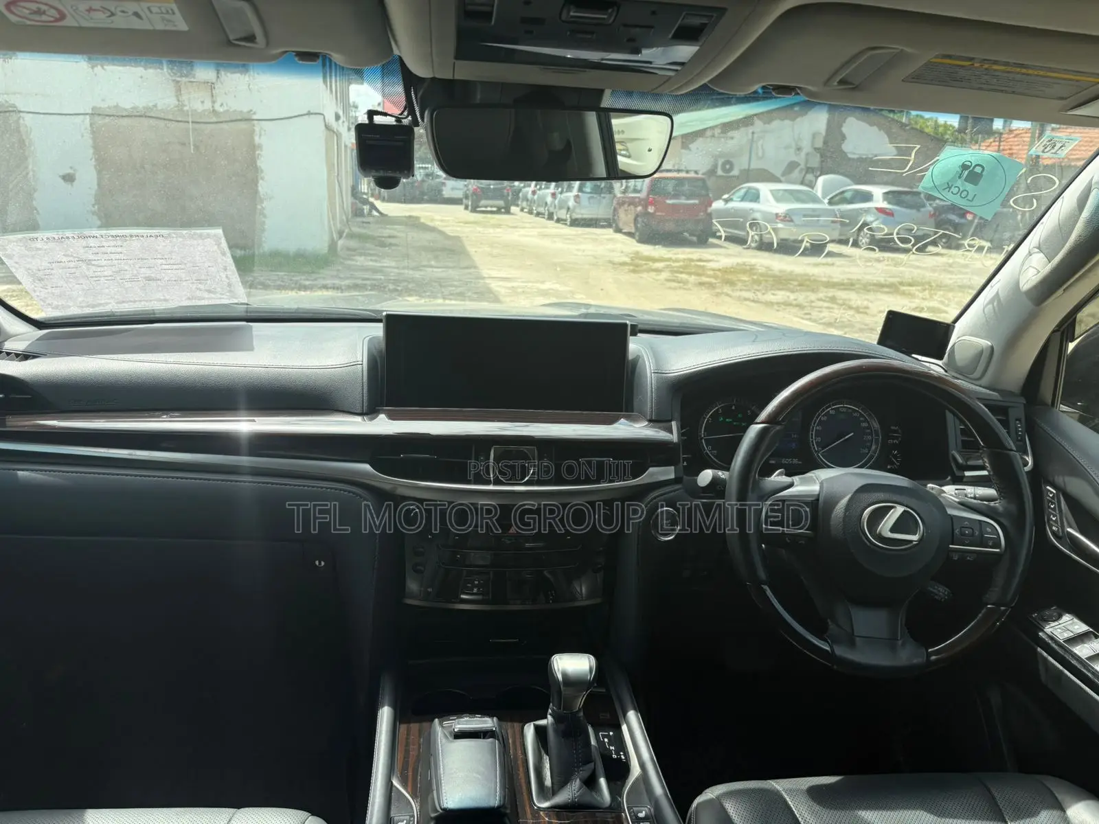 Lexus LX 570 AWD 2017 Black