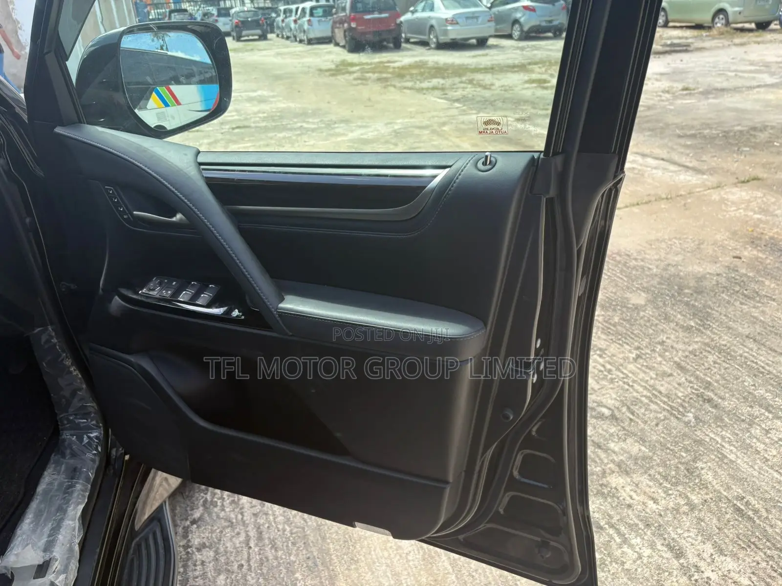 Lexus LX 570 AWD 2017 Black