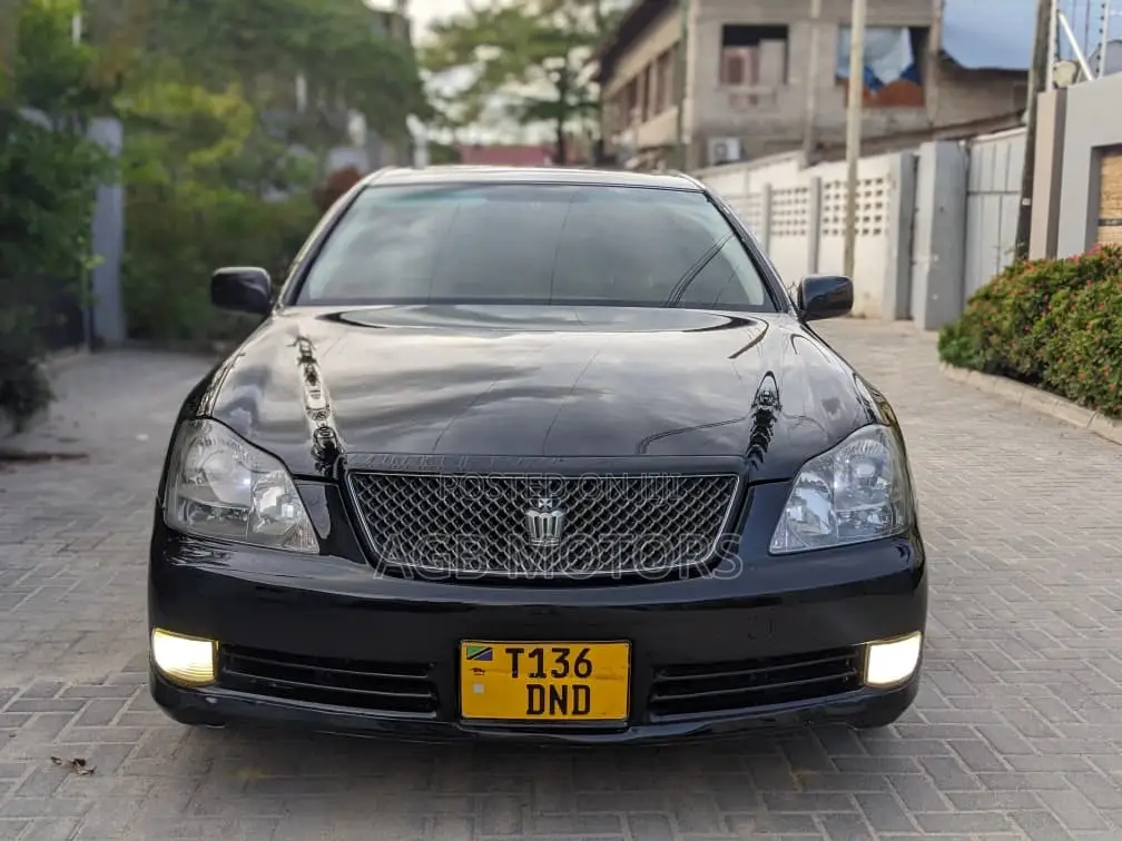 Toyota Crown 2005 Black