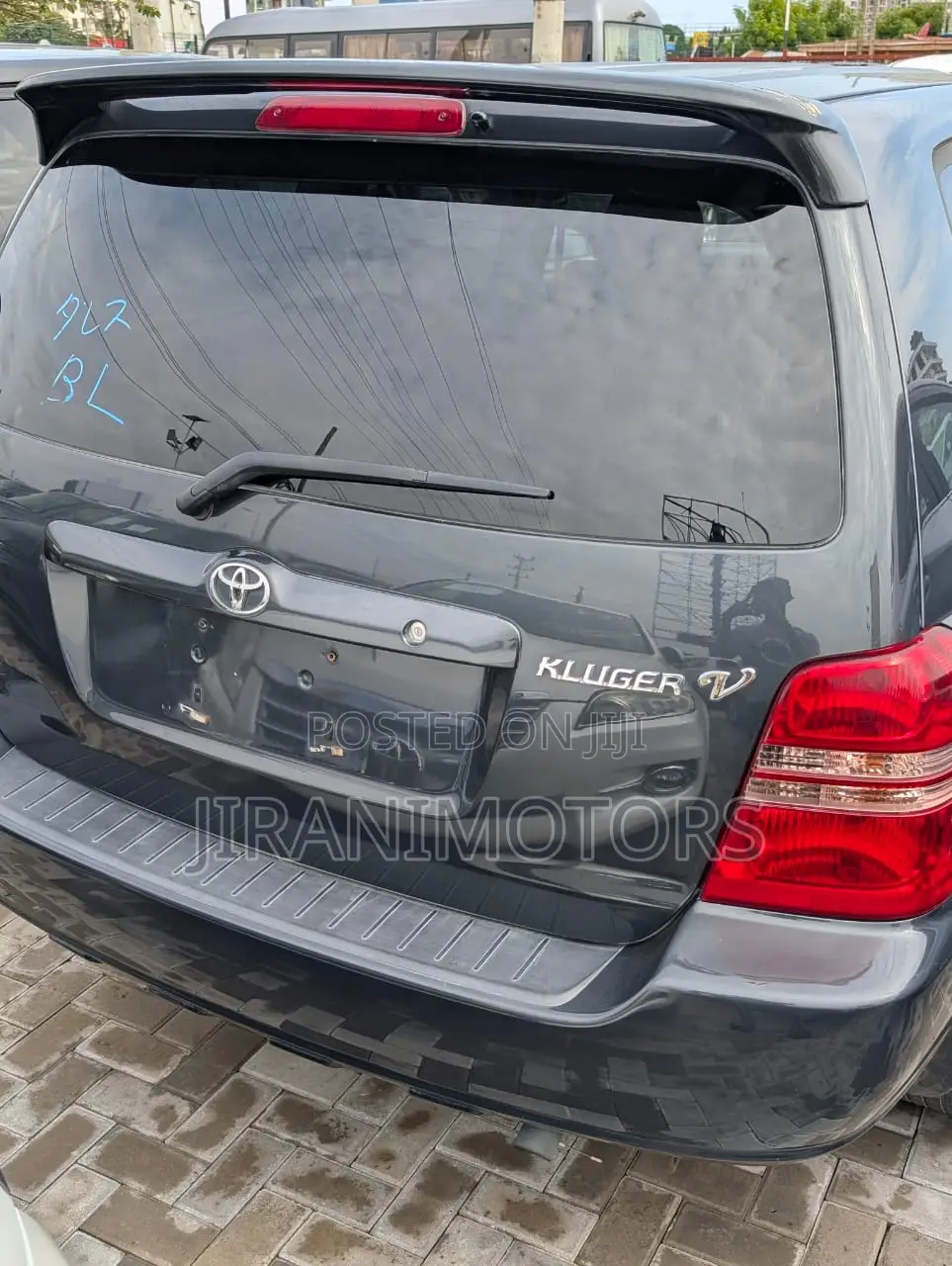 Toyota Kluger 2002 Black