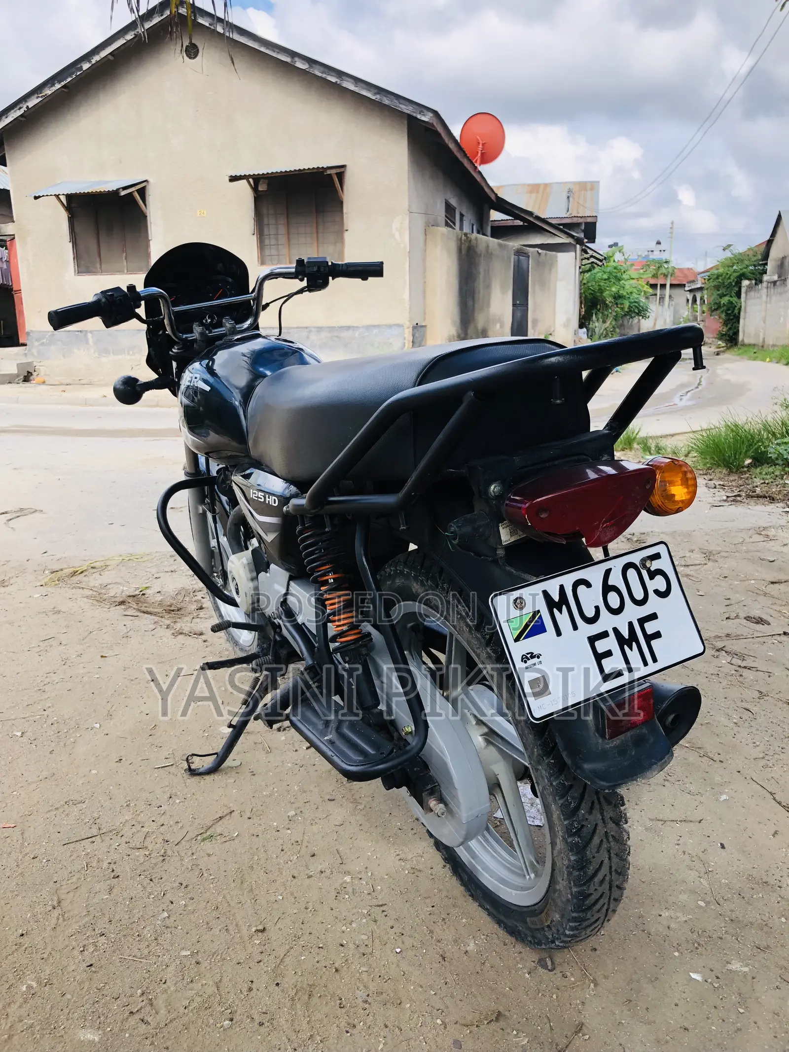 Bajaj Boxer 2025 Black