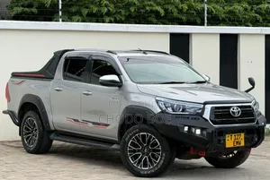 Toyota Hilux 2018 Gray