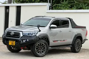 Toyota Hilux 2018 Gray