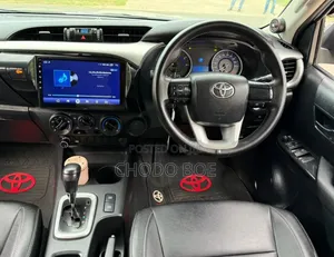 Toyota Hilux 2018 Gray
